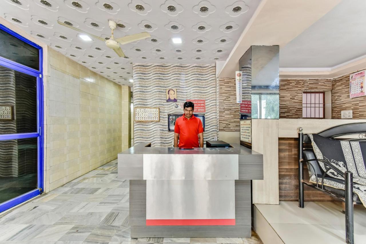Spot On 40292 Hotel Shangrila Inn Aurangābād Extérieur photo
